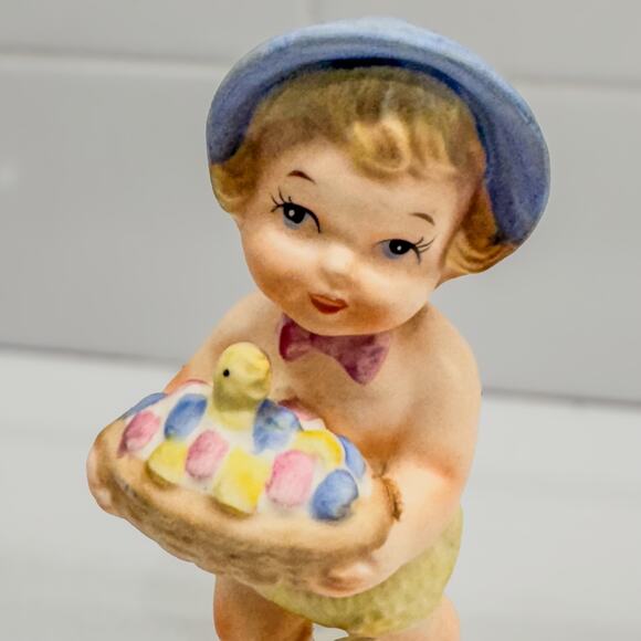 1962 Vintage NAPCO April Calendar Cutie Baby Girl w/ Basket, 5.5”, Item #IC-5764 - Picture 5 of 9